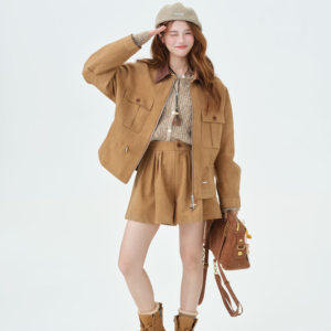 
Soft light almond/Co/Sheng reborn small single-breasted retro zipper lapel short jacket top for women