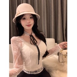 V-neck Short Lace Shirt Women's 2023 Winter New Pure Lust Sexy Slim Long-sleeved Bottoming Shirt With Inner Top