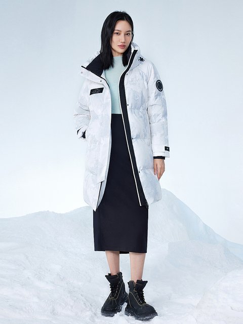 Bosideng Outlet women's long heat storage hooded fashionable warm down jacket