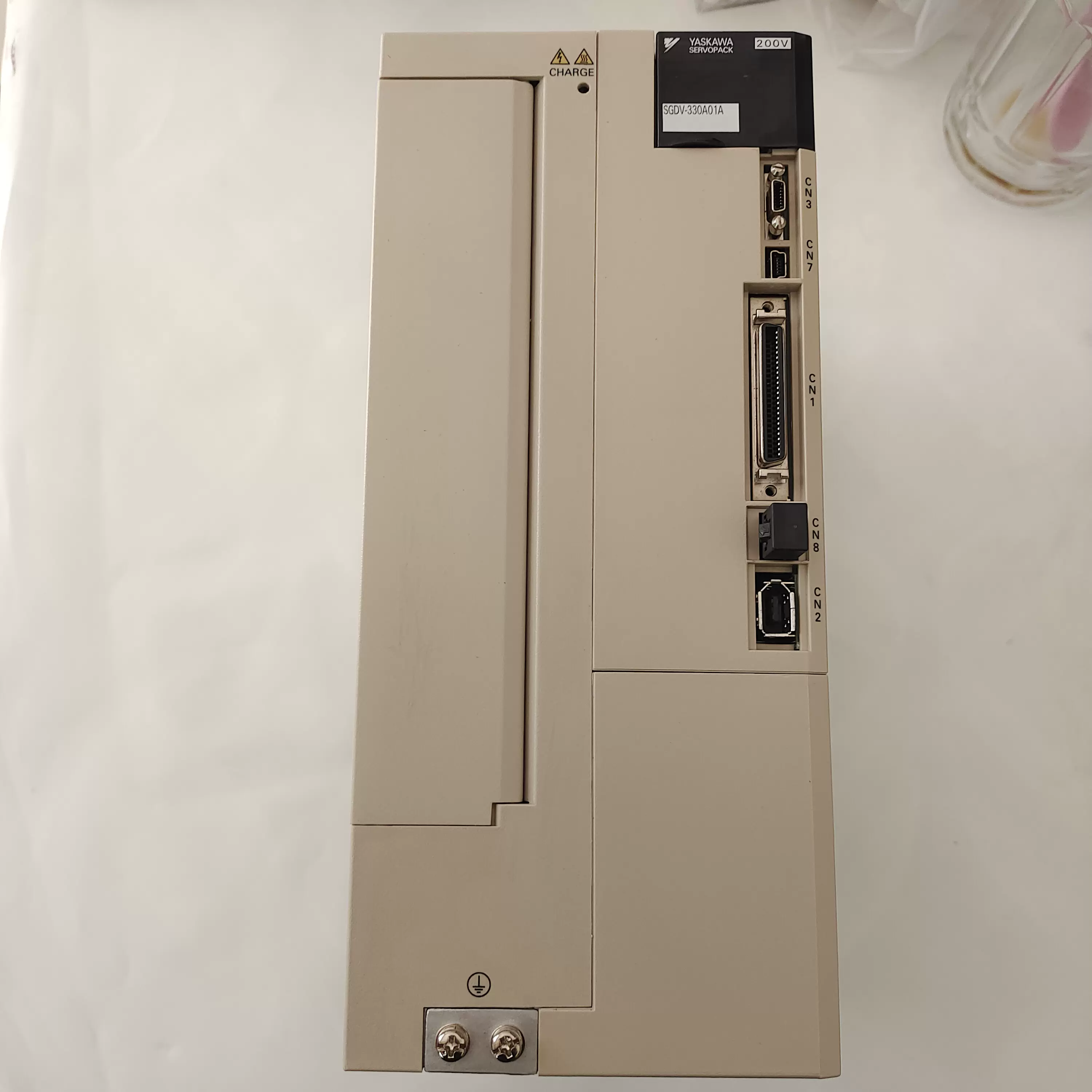 ■新品 在庫あり■ 未使用 / SGDV-330A01A002000 「６ヶ月保証付き」 新品代引☆Ｔ番号領収書☆税込 東京発YASKAWA &frasl; 安川電機 SGDV