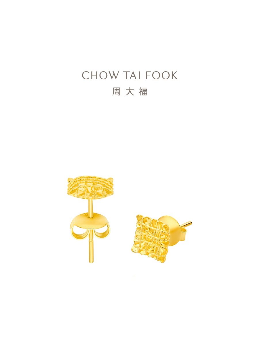 Chow Tai Fook 純金製イヤリング - F229666