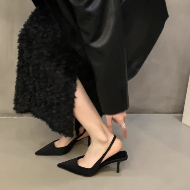 Large size women's shoes 41-43 wide fat high heels for women's autumn and winter new pointed toe shoes low heels black 42 sandals