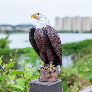 
Outdoor garden courtyard animal sculpture simulation large eagle ornaments landscape bird sculpture model resin crafts