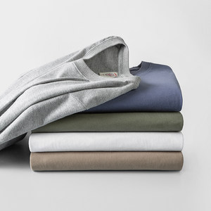 
Buy it if you want to base it! Combed and brushed cotton! New men’s basic solid color base long-sleeved round neck T-shirt