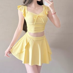
Women's 2025 new milky yellow high-end split skirt bikini small breasts gathered on the beach vacation hot spring