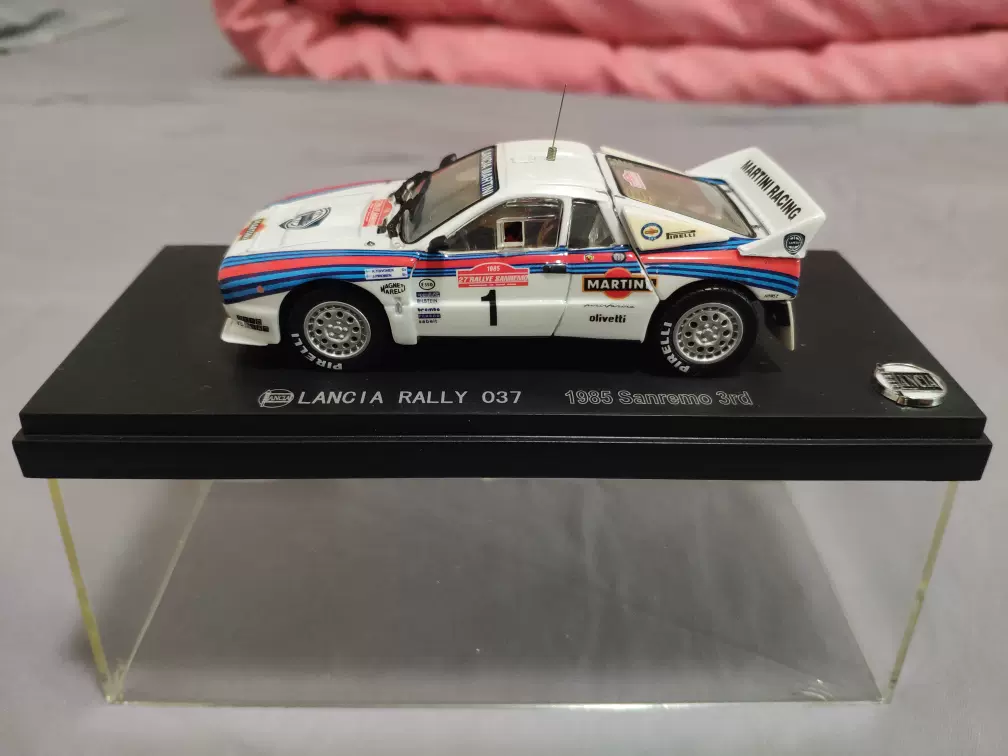 1/43 京商 LANCIA037 RALLY'83 ラリースケルトン ランチア 1/43 京商 LANCIA037 RALLY'83 ラリースケルトン ランチア