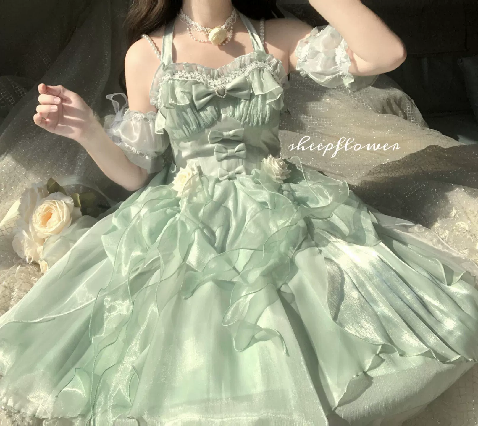 粉绿色lolita裙子 