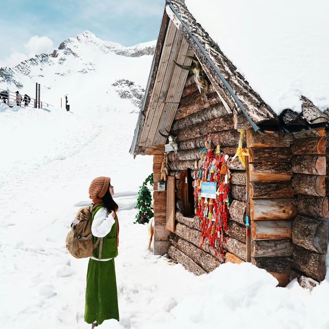 川西跟团游四姑娘山九寨沟黄龙达古冰川毕棚沟5日2-8人摄影纯玩团