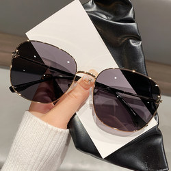2025 New Polarized Sunglasses for Women, Trendy, Uv Protection, Large Frame, Makes the Face Look Bigger, Suitable for Square and Round Faces