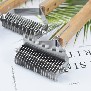 
New pet knot comb three-in-one bottom velvet comb hair removal comb floating hair removal cat dog beauty cleaning dog comb supplies