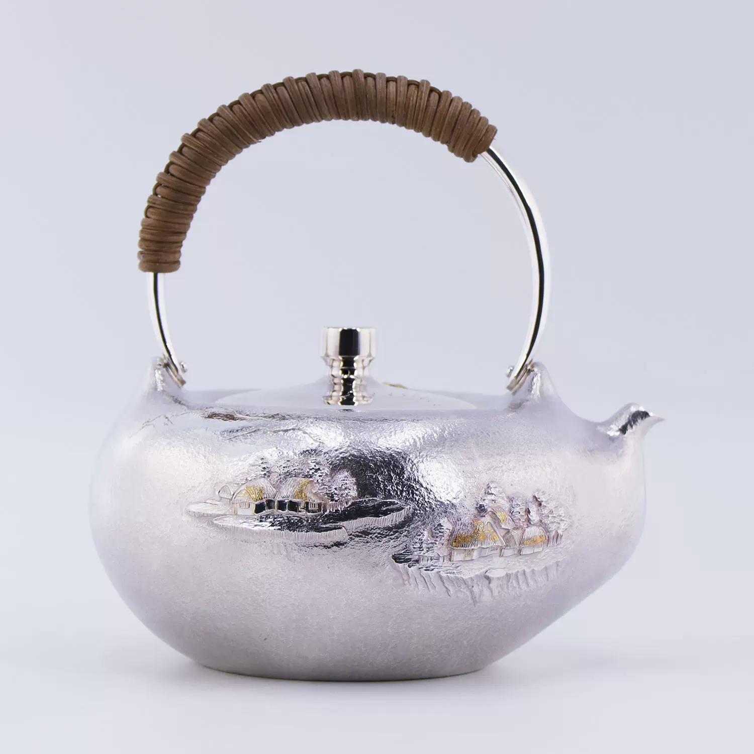 森川榮月手工純銀湯沸壺日本侘寂風設計鏨刻鎏金牡丹900ml