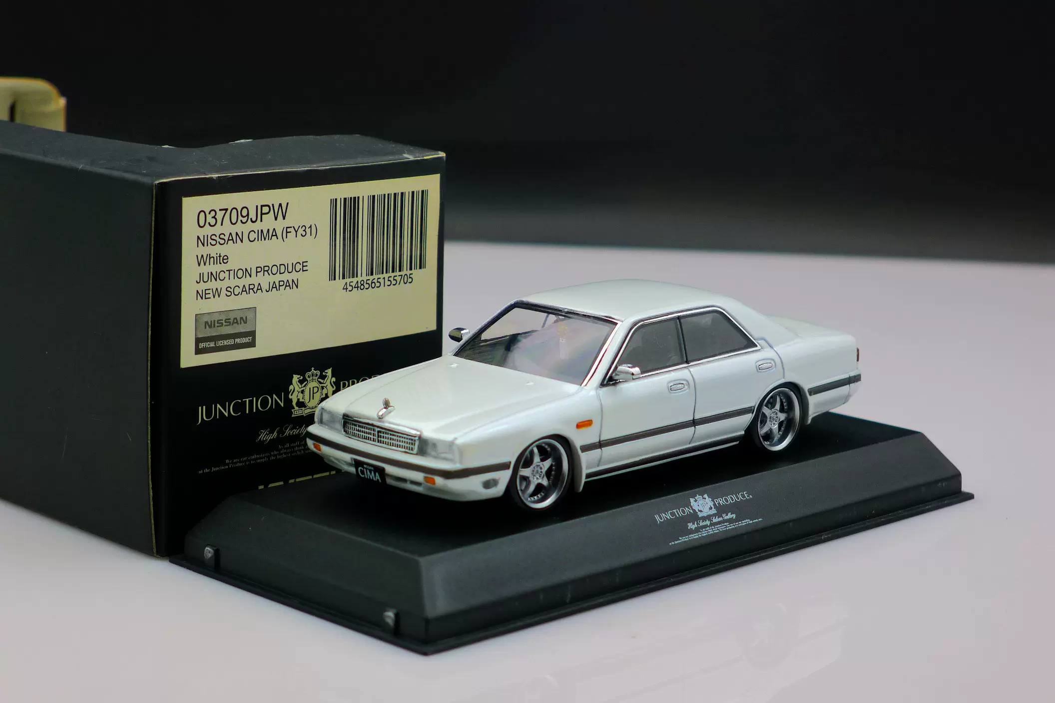 京商 1/43 日産 スカイライン 25GT ターボ ER34 ベイサイドブルー 京商 1/43 日産 スカイライン 25GT ターボ ER34 ベイサイドブルー 予約
