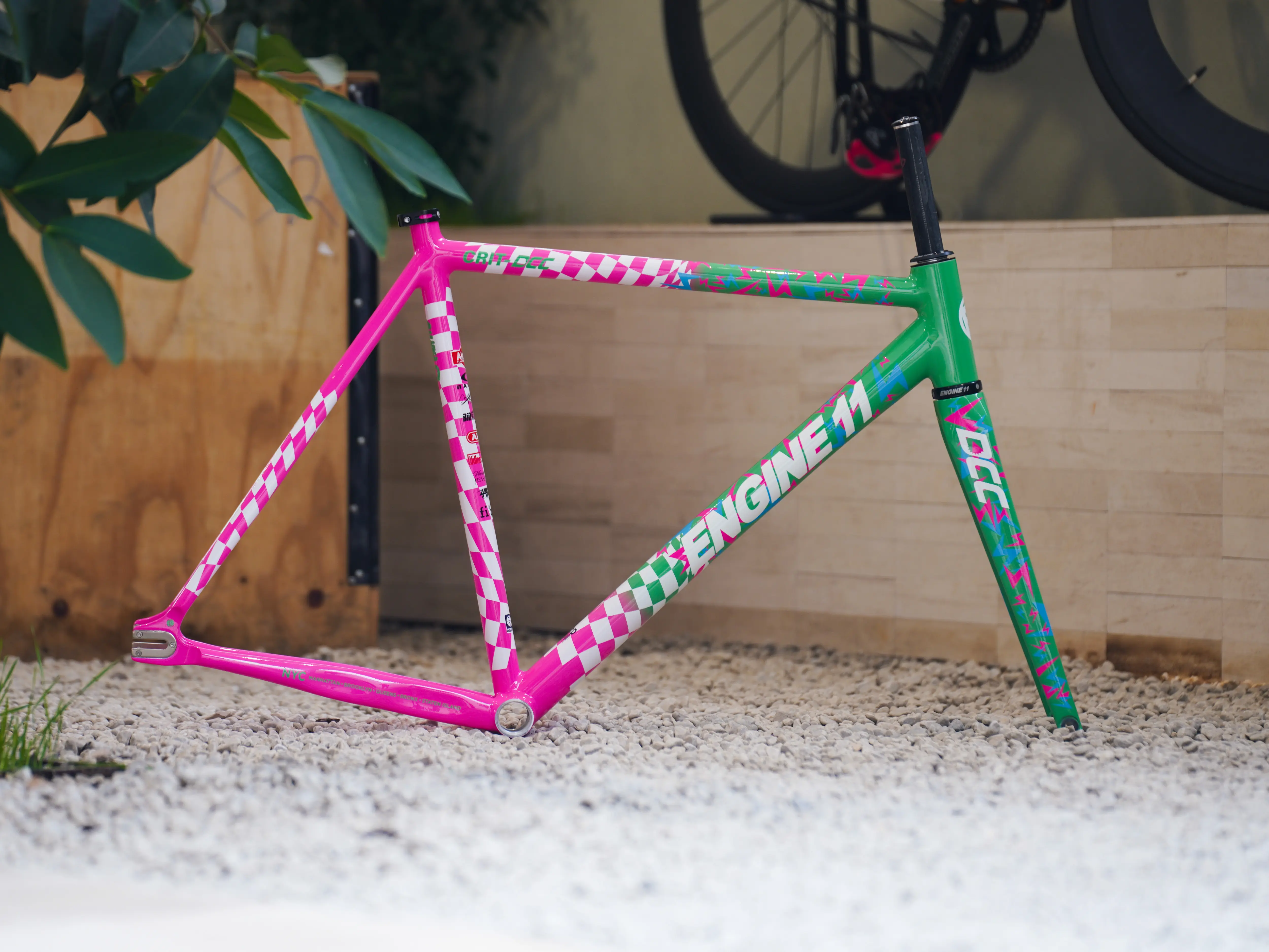 ENGINE11 crit-d Hunter Bros Sサイズ