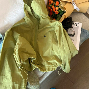 
Guangzhou Thirteen-Line Women's Clothing ~ Hooded Thin Sunscreen Clothing Women's Clothing Short Style Can Wear Outer Summer UV Protection