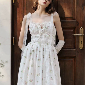 
Thai style design niche French romantic flower embroidery floral high waist lace suspender strap dress vacation