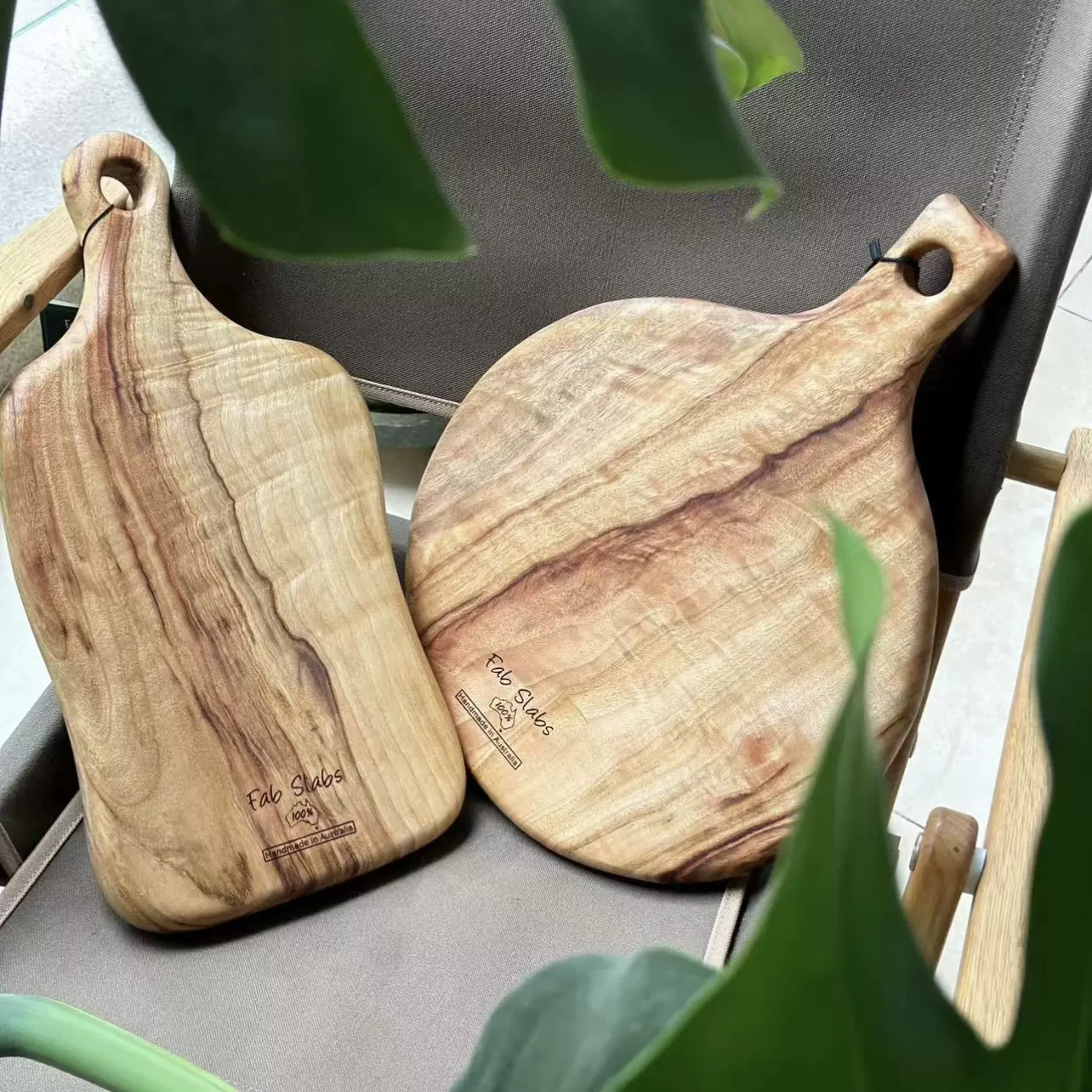 FAB SLABS まな板 カッティングボード paddle 天然木材 クスノキ 500mm×200mm×30mm (Large) ｜ファブスラブス(Fabslabs) FAB SLABS まな板 カッティング