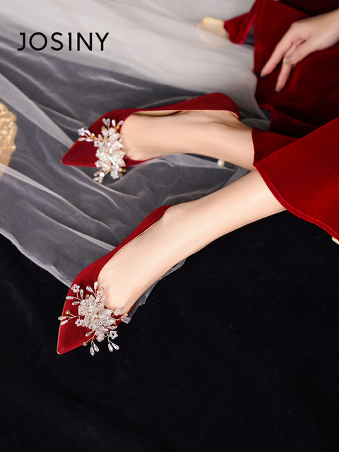 Zhuosini high heels women's wedding shoes 2025 new spring and summer French single shoes pointed toe red bride shoes Xiuhe