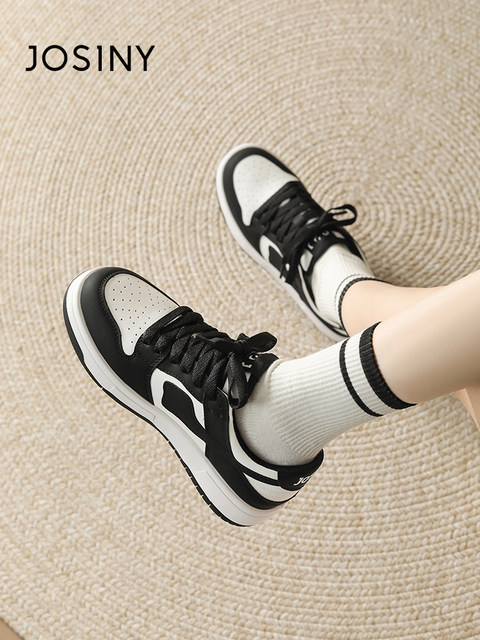 Zhuosini flat shoes for women 2025 new versatile casual breathable lightweight sports shoes thick-soled black and white panda shoes