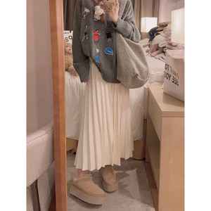 
Yukiss Beige Wool Knitted Pleated Half-length Skirt Women's Winter Korean Style Small Loose Flesh-covering Large Swing Skirt