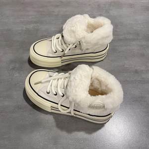 Seven -seven owners add velvet thickened warm cotton shoes female 2024 Winter thick bottom plush high -top canvas shoes women's shoes
