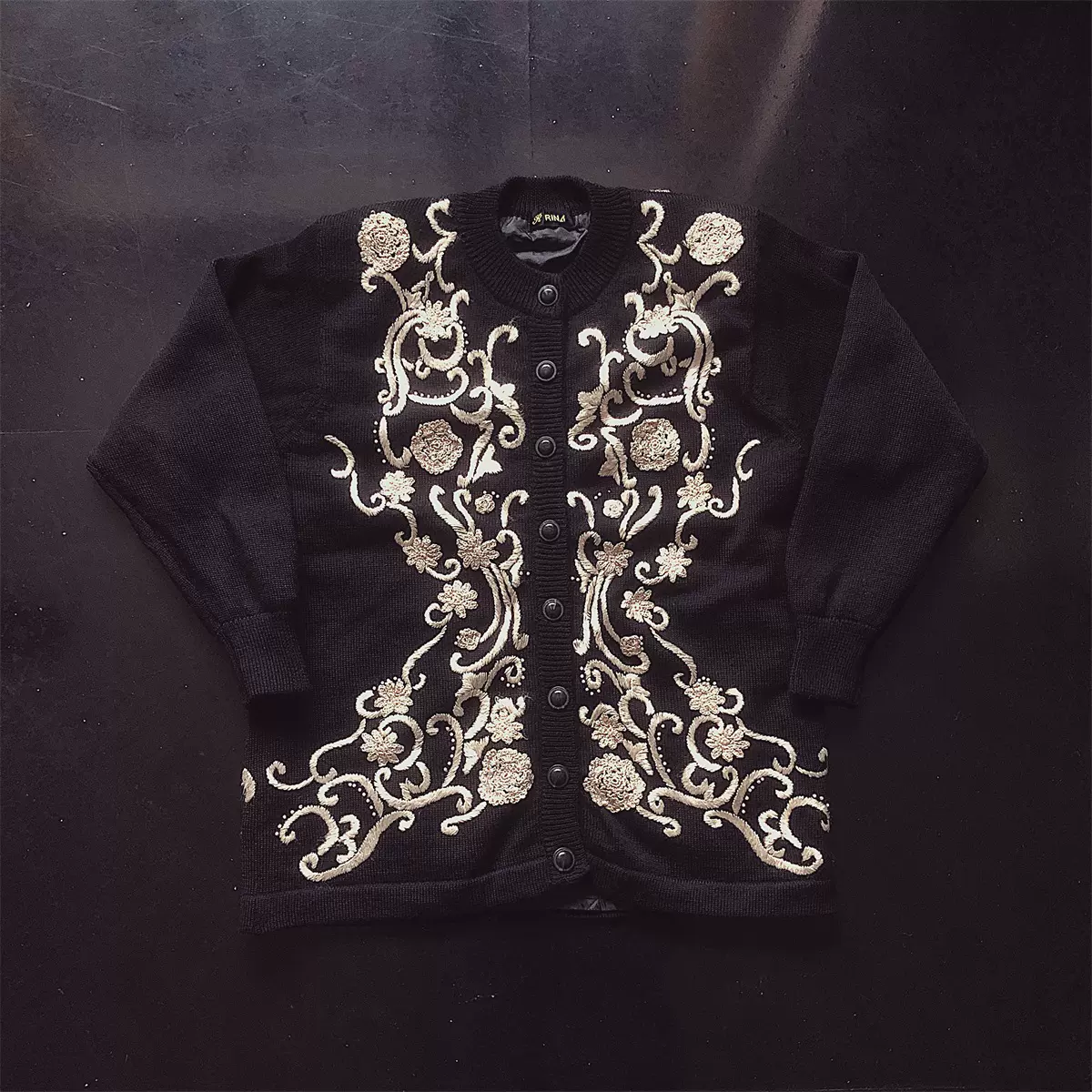 包邮日单森林系风格cowichan美式立体浮花纽扣纯羊毛衣baxb596