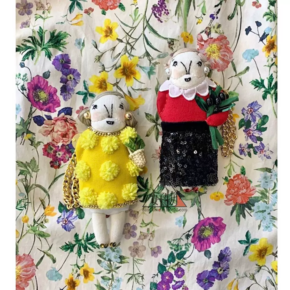 9折日本代购MUVEIL 22年3月可爱娃娃挂件可做胸针MA221EAC007-Taobao