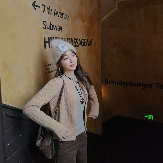 
Twist cardigan sweater women's coat autumn and winter inner collegiate style khaki sweater short top for small people