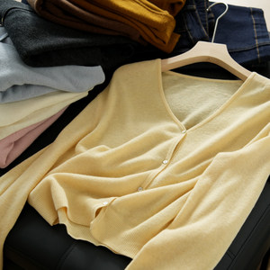 
Wubu women's V-neck knitted cardigan jacket solid color long-sleeved cardigan spring and autumn women's clothing