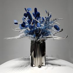 Modern Light Luxury High-End Artificial Floral Decorations for Hotels, Ktvs, Dining Tables, Living Rooms, Coffee Tables, Desktops, Green Plants, and Fake Flower Arrangements