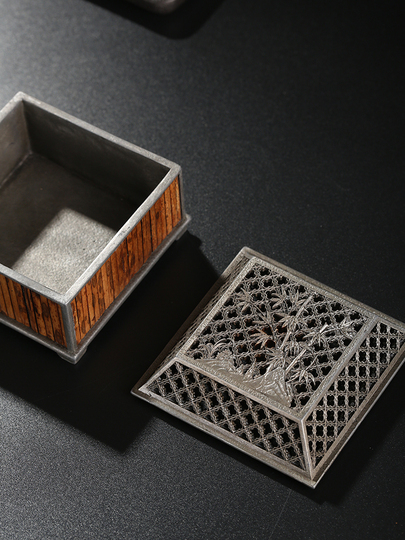 治】中国古玩 編線付花蝶紋七宝香炉☆箱付 置物 香