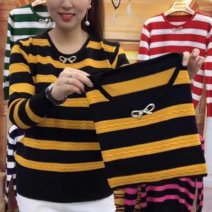 
Fashionable spring and autumn large size loose mother suit 2025 new age-reducing striped sweater knitted top for women fashion