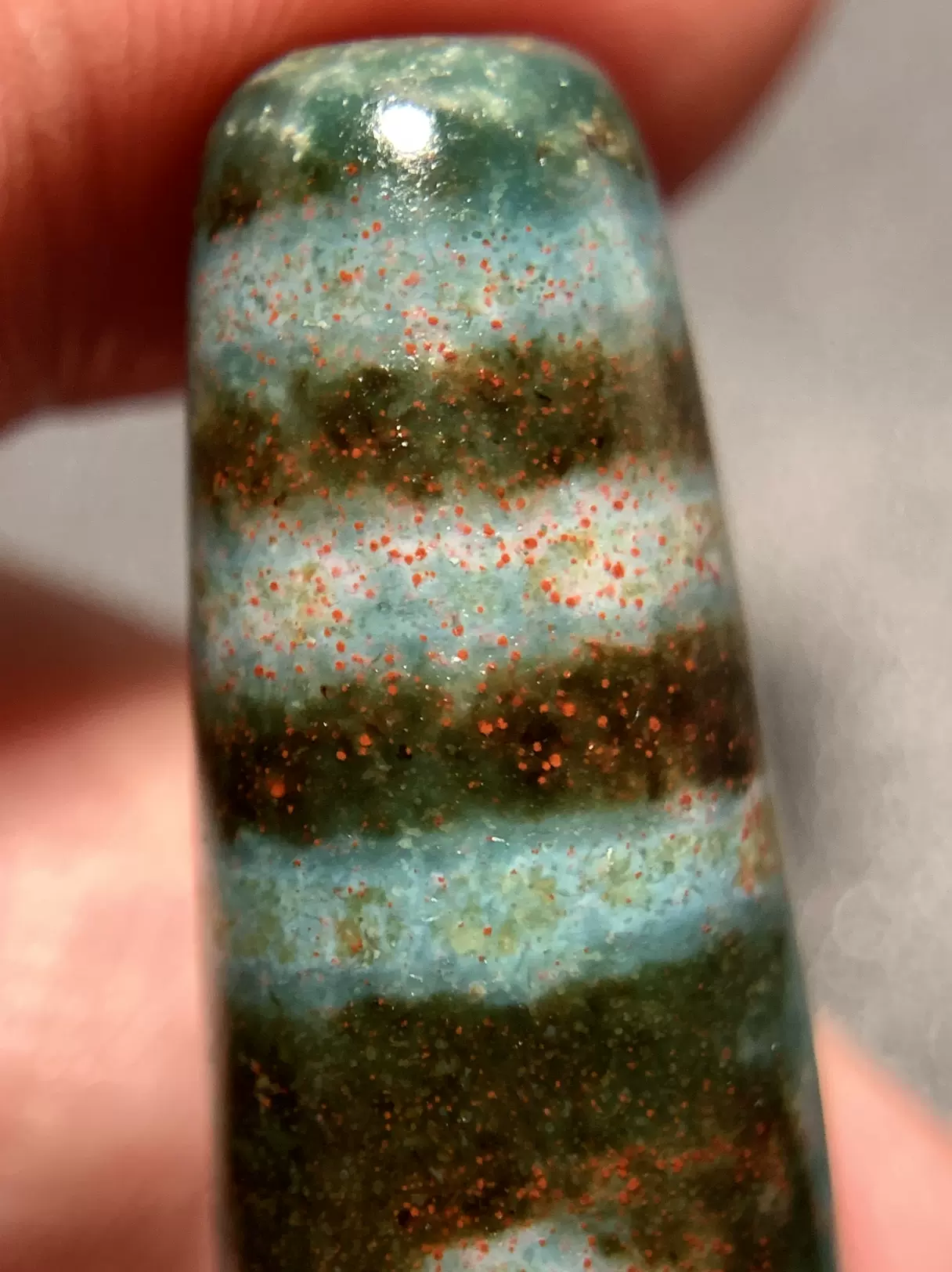 西蔵老礦紅朱砂龍紋一眼如来三眼特殊四眼天珠 西蔵老礦紅朱砂龍紋一眼如来三眼特殊四眼天珠