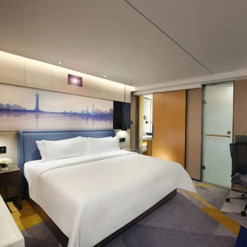 【2天1晚】广州天河体育中心希尔顿欢朋酒店/豪华大床房+正极海洋世界