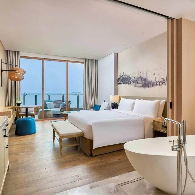 汕尾保利希尔顿逸林酒店 豪华海景房2天1晚 含双早双人晚餐 趣玩儿童俱乐部