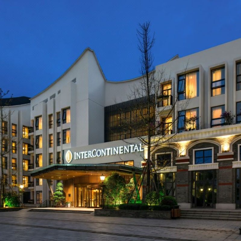 汕头自由行丨汕头龙湖宾馆 12.5 1间晚 东楼豪华双床 - 定制游预订