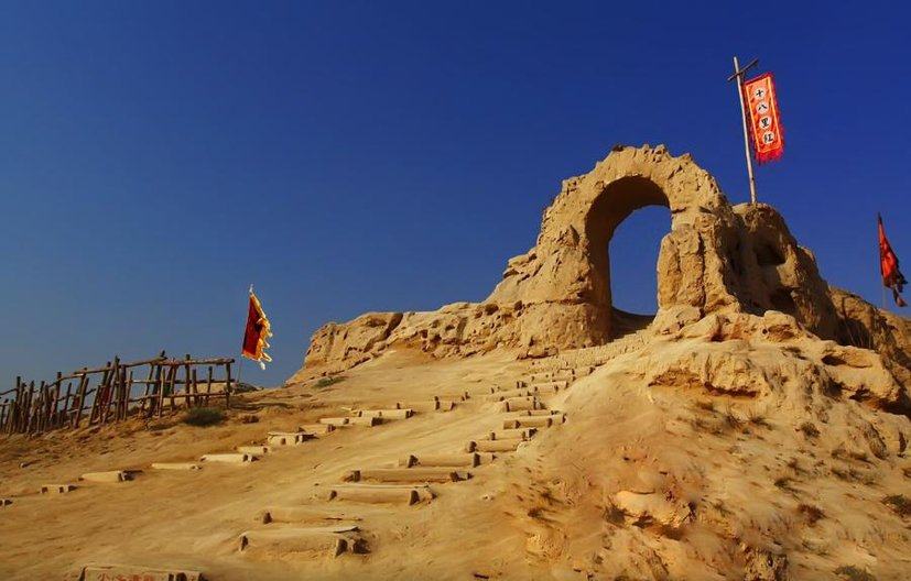 宁夏银川8天腾格里沙漠露营五湖穿越66号公路梦幻谷贺兰山水洞沟 - 定制游预订