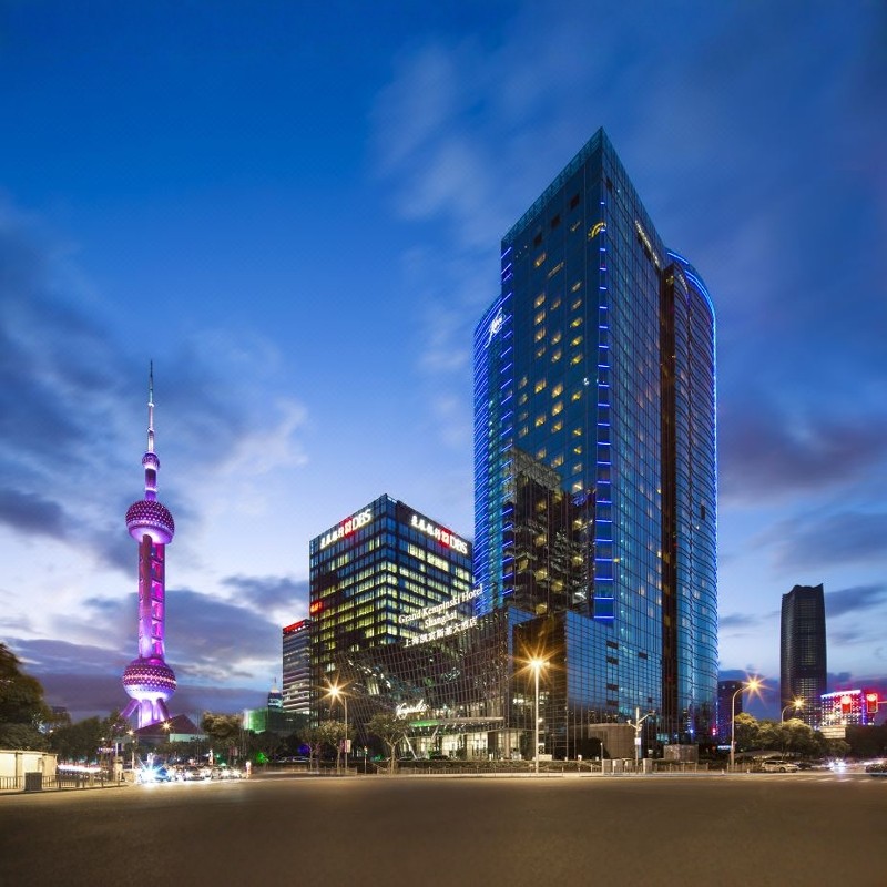 『泳池风景直面东方明珠和黄浦江』2天1晚含豫园 | 上海凯宾斯基大酒店 - 定制游预订