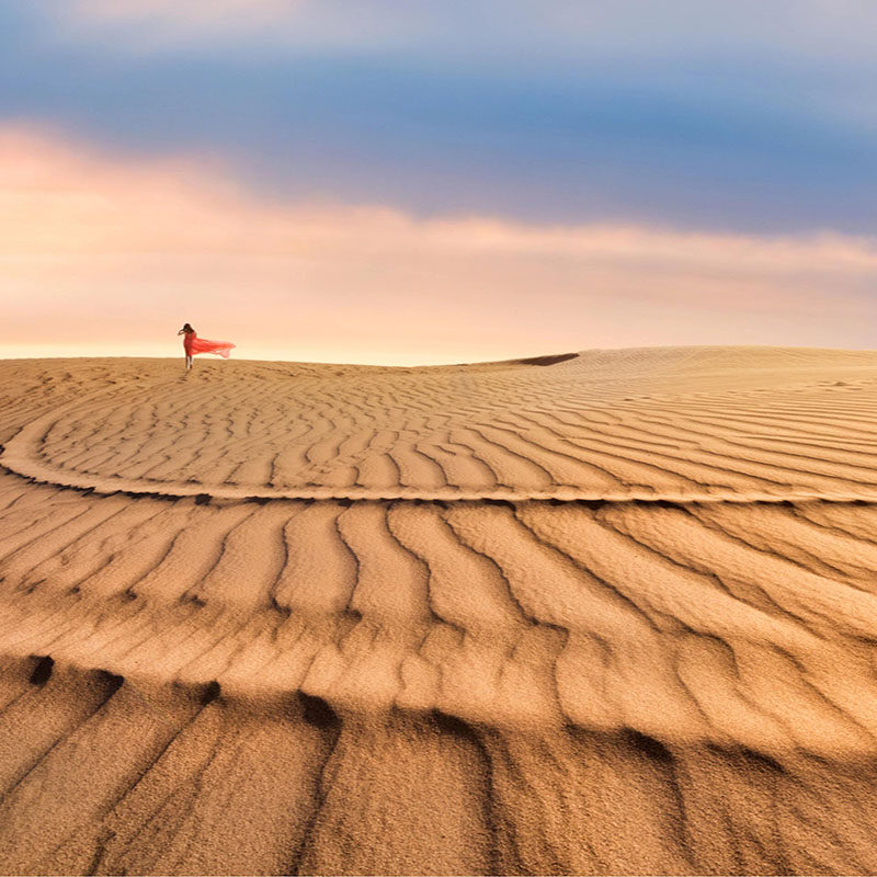 新疆旅游天山天池吐鲁番坎儿井火焰山葡萄沟鄯善沙漠动车3日