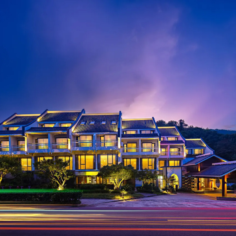 【住普陀山岛上】舟山希尔顿花园酒店2天1晚含早餐+普陀山门票+往返船票+免费码头接送