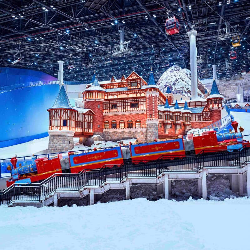 上海冰雪世界皇冠假日酒店1晚 +早餐+双人耀雪世界2天不限时娱雪/全天滑雪票