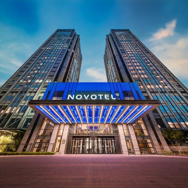 『夜游黄浦江 | 赏绝美魔都』2天1晚含夜游船票 | 上海静安诺富特酒店