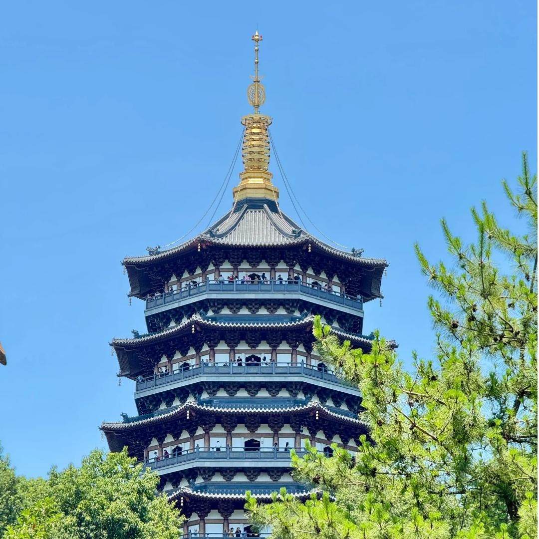 【夜游西湖赏雷锋夕照】杭州雷峰塔1小时人工讲解服务 - 定制游预订