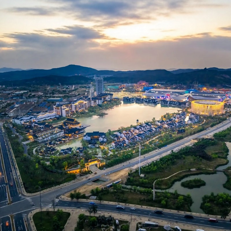 【枕水江南,景任选】2天1晚江苏无锡雪浪宋品酒店+蠡园/鼋头渚/拈花湾多景点任选 - 定制游预订