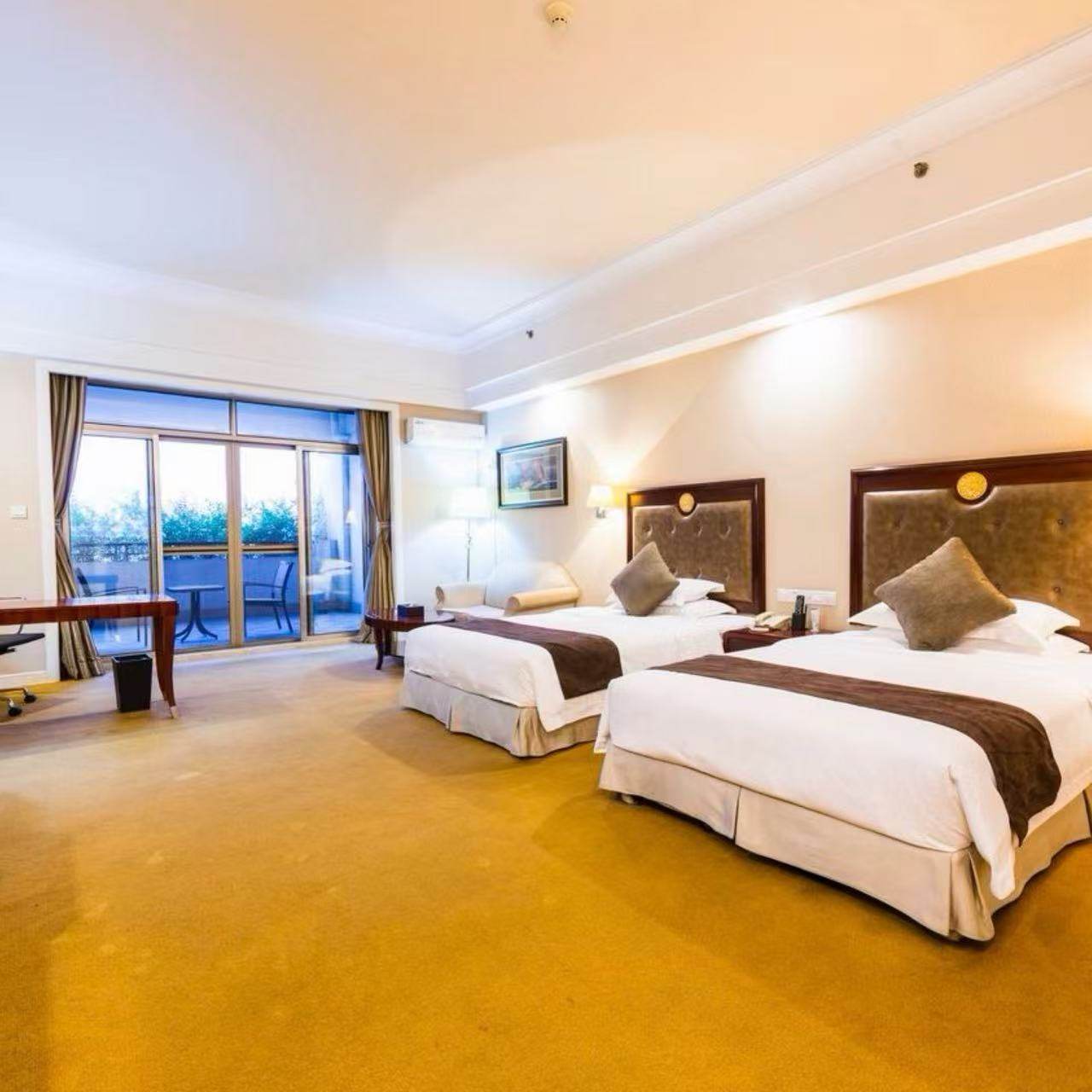 泰州碧桂园凤凰酒店漫悦花园大/双房(含双早)+5A溱湖国湿地公园双人门票