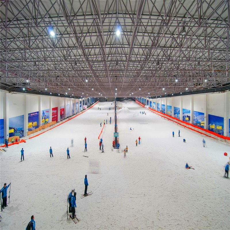 绍兴乔波国际会议中心酒店1晚+早餐+双人/3人/4人乔波滑雪门票