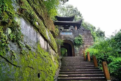 钓鱼城古战场遗址博物馆图片