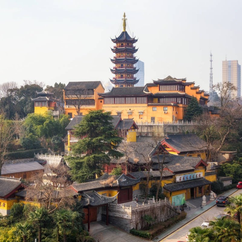 【当天可约】南京鸡鸣寺|含门票三炷香|含耳麦2H专业讲解|散拼团 - 定制游预订