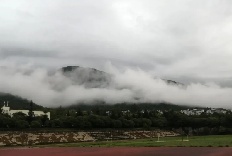 大理学院(古城校区)-体育馆图片