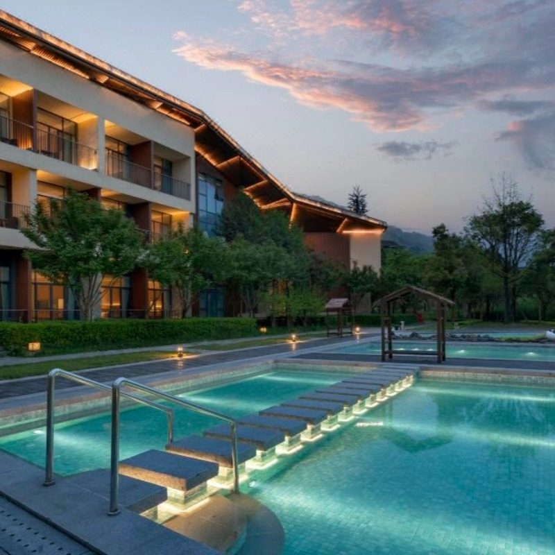 峨眉山智选假日酒店 (黄湾游客中心店)双早+双人无限次汤池畅泡