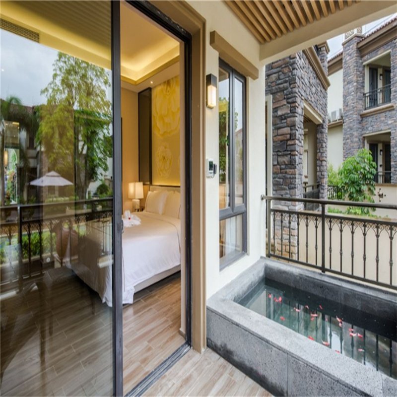 云浮新兴悦天下温泉酒店2天1晚自助早餐无限次公共温泉玩威尼斯泳道